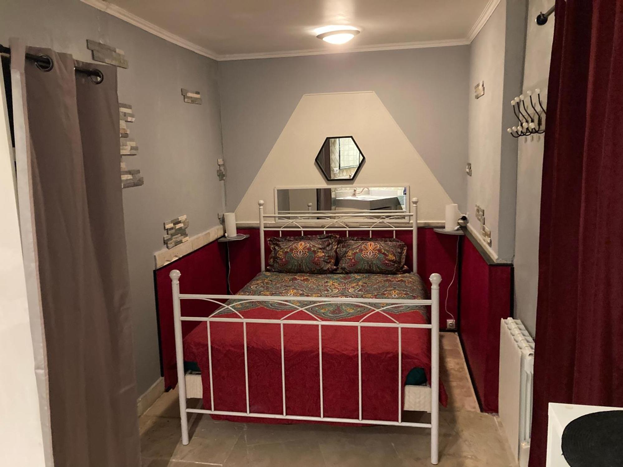 Tres Bel Appartement Cosy Et Chaleureux A Nimes Exterior photo